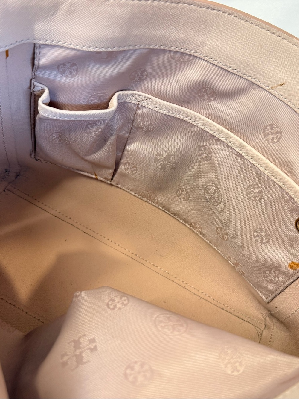 Tory Burch York Small Buckle Tote Powder Pink - Picture 9 of 13